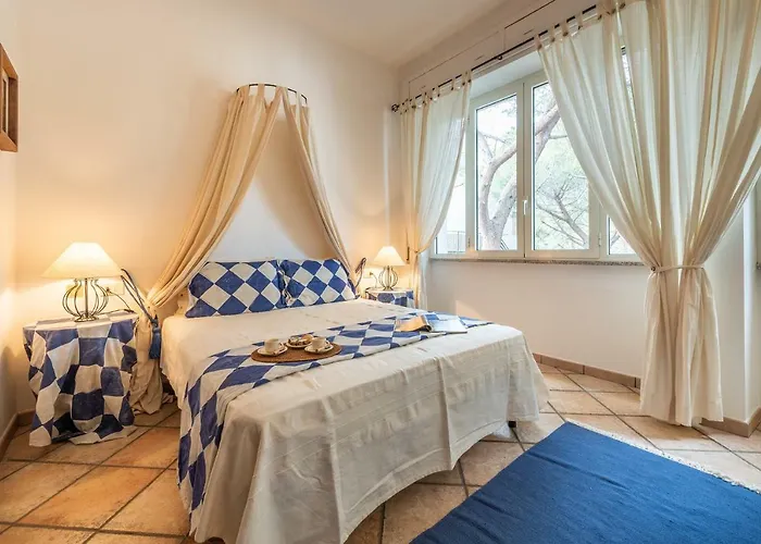 In Centro Con Piscina 别墅